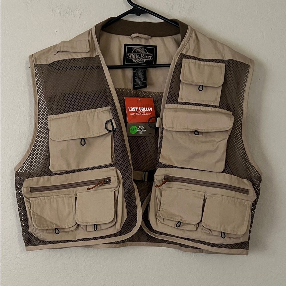 NWT White River Fishing Vest in Tan and Brown in Size XL